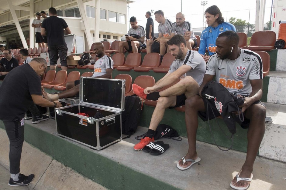 Boselli, Manoel e companheiros treinam na Venezuela para jogo contra o Deportivo Lara
