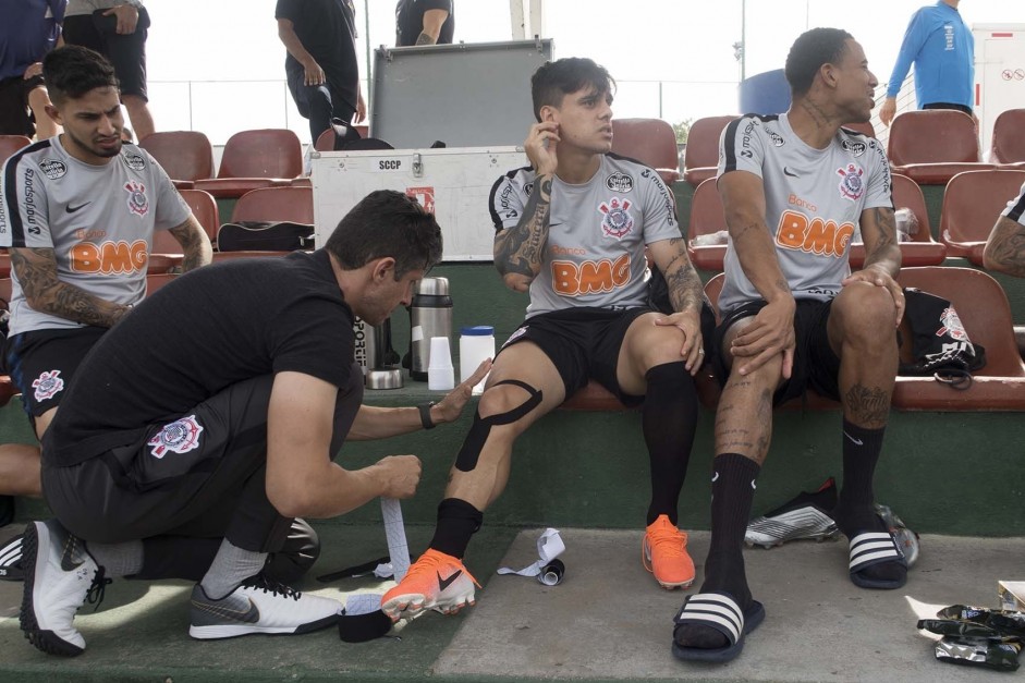 Fagner no deve ser problema para o Corinthians diante do Flamengo nesta tera