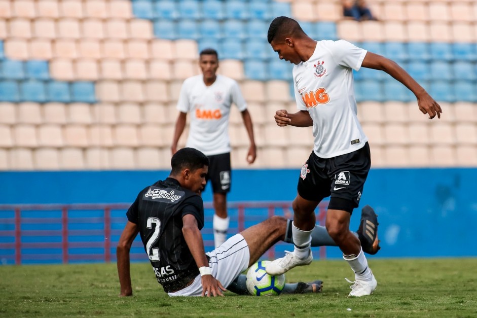 Timãozinho ganhou o jogo contra o Botafogo por 3 a 0, pelo Brasileiro Sub-17