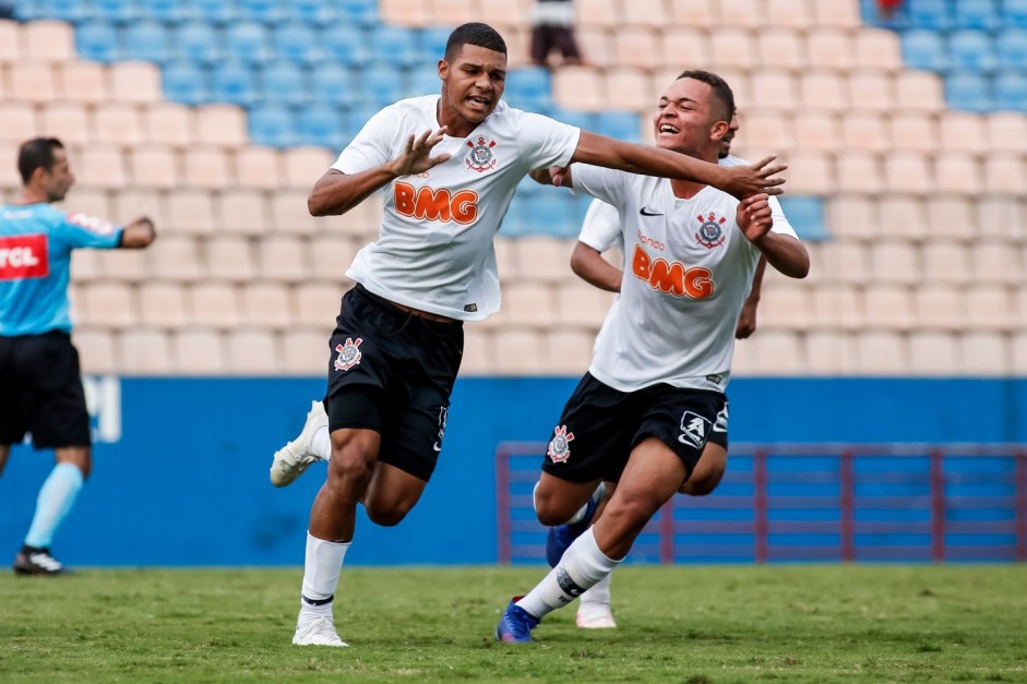 2 a 0 foi o placar do Corinthians sobre o América-MG, pelo Campeonato Brasileiro Sub-17
