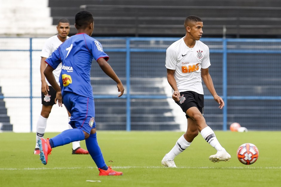 Igor no duelo contra o São Caetano, pelo Campeonato Paulista Sub-20