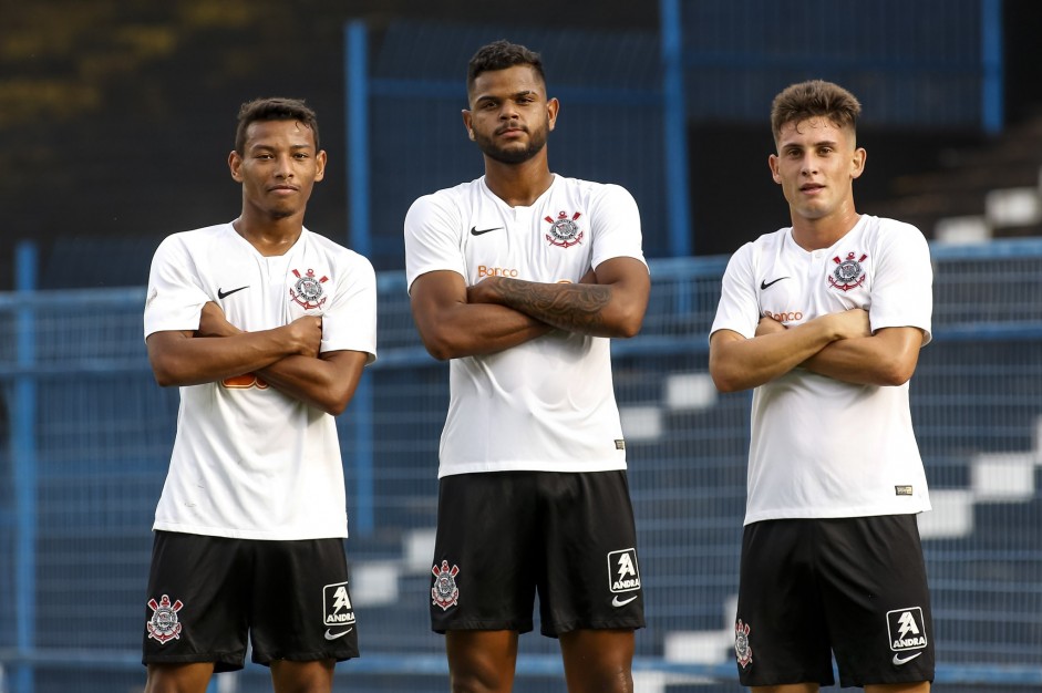 Ruan, Nathan e Rafinha durante jogo contra o São Caetano, pelo Paulista Sub-20
