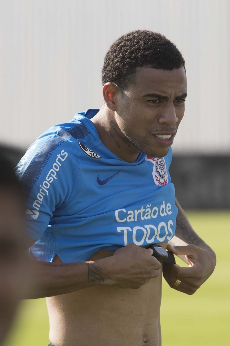 Gustavo no treino de hoje no CT Joaquim Grava