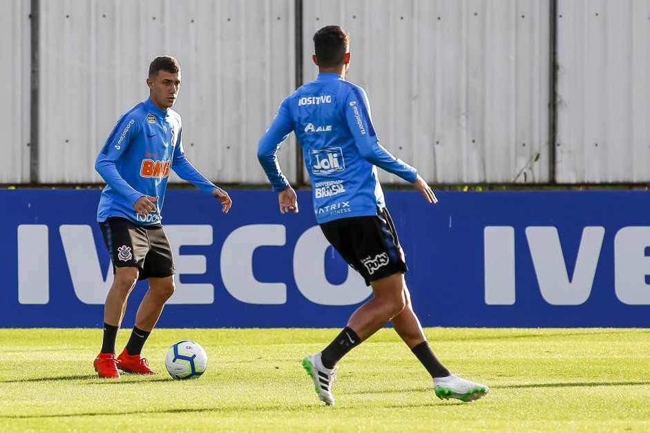 Lucas Piton no último treino antes do jogo contra o Flamengo, pela Copa do Brasil