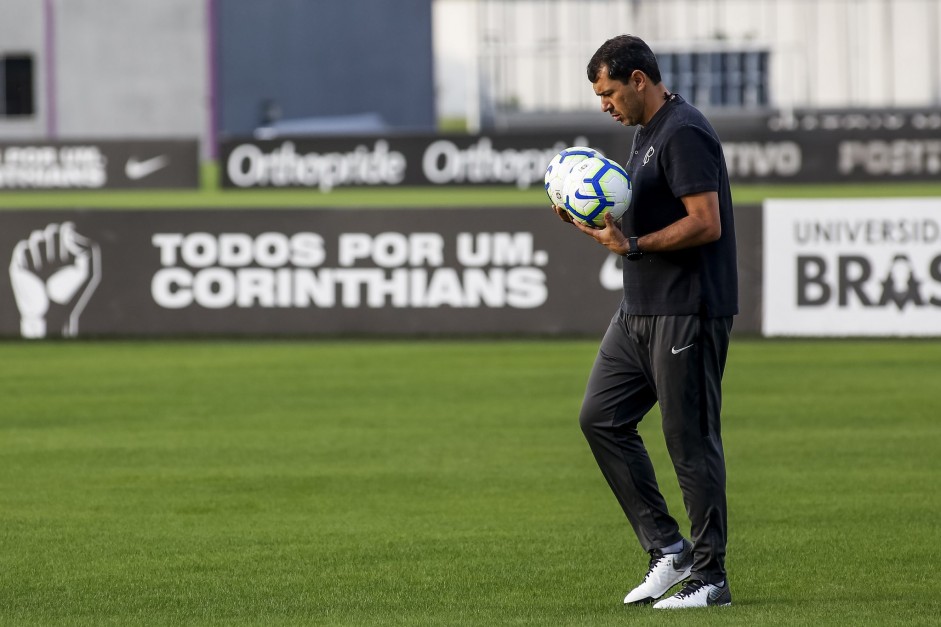 Treinador Fábio Carille no último treino antes do jogo contra o Flamengo