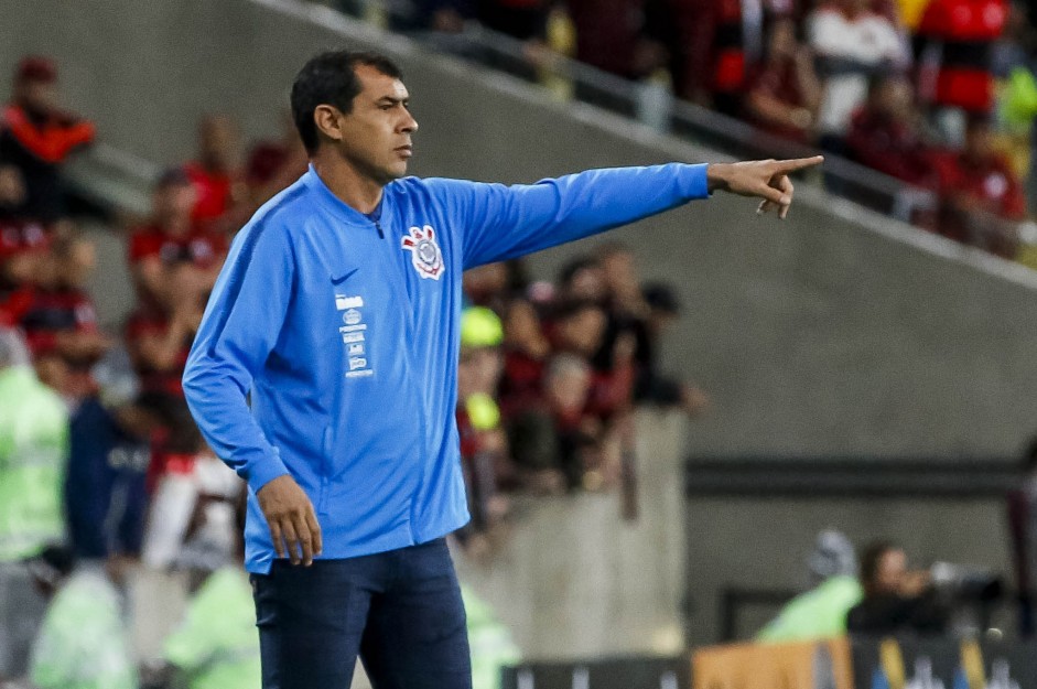 Carille no jogo contra o Flamengo, pela Copa do Brasil