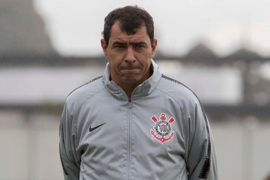 Carille no primeiro treino após eliminação para o Flamengo, pela Copa do Brasil