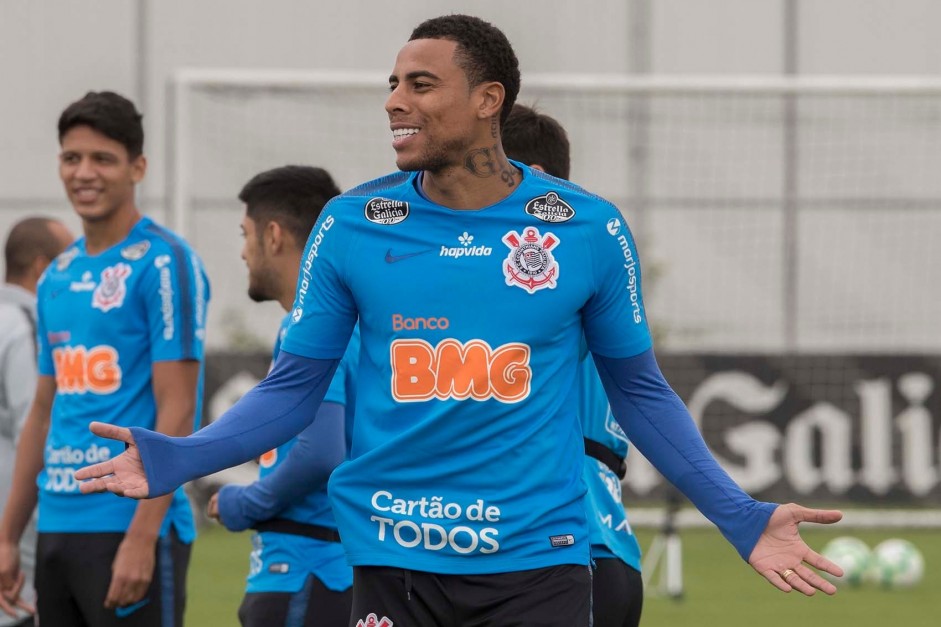 Gustavo no treino que prepara a equipe para jogo contra o Cruzeiro, pelo Brasileirão