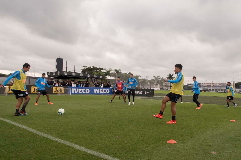 Jogadores do Corinthians treinam para encarar o Cruzeiro, pelo Brasileiro