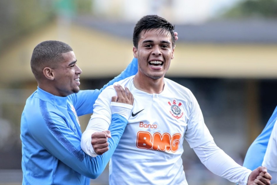 Sandoval marcou o gol da vitria do Corinthians sobre o So Bernardo, pelo Paulisto Sub-20