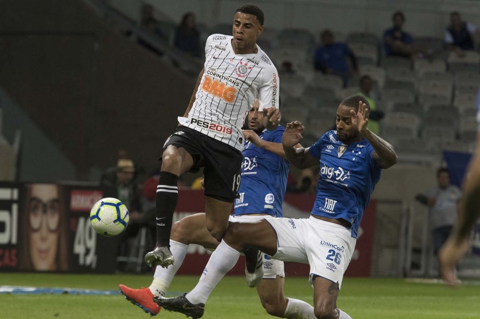 Gustagol foi titular contra o Cruzeiro no primeiro turno; jogo acabou 0 a 0