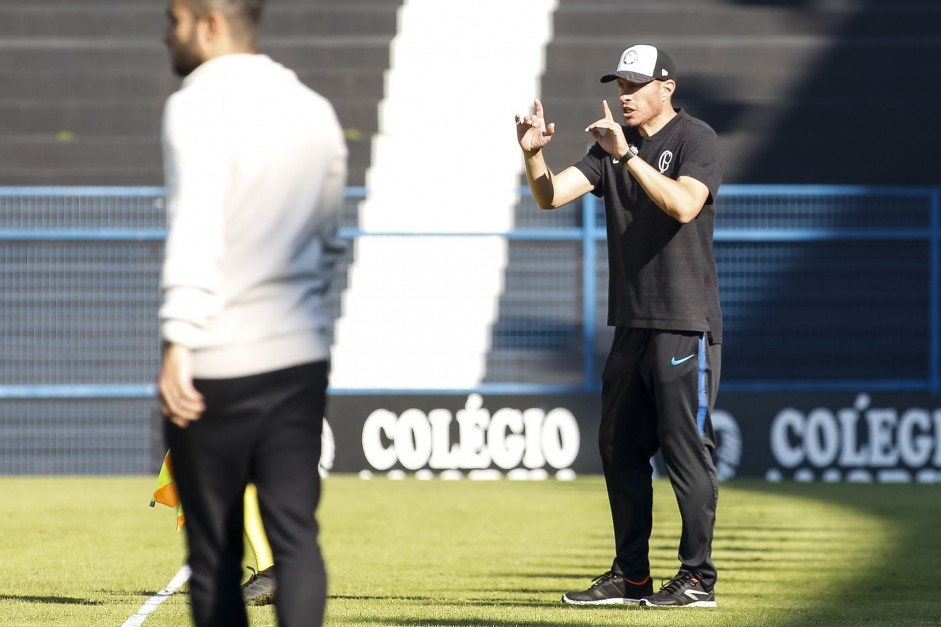 Corinthians enfrenta o Nacional pelo campeonato paulista sub-11