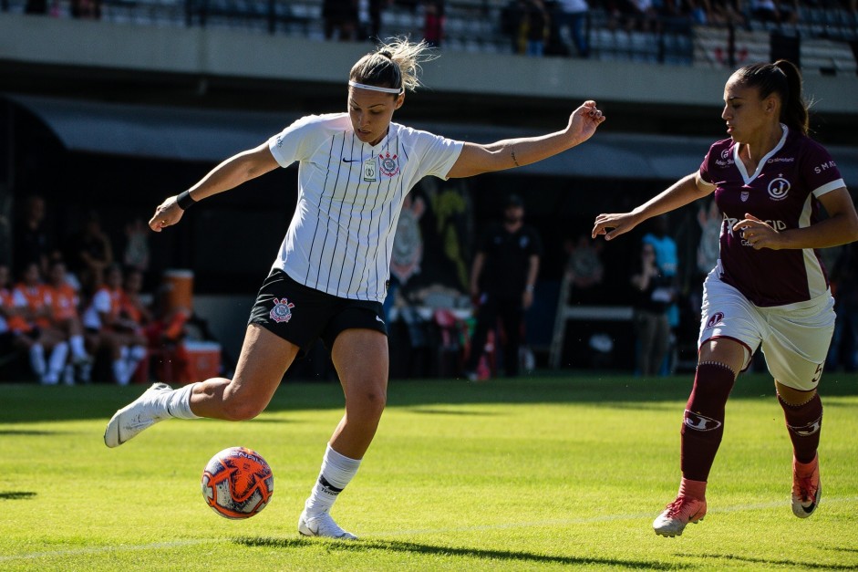 Aps um ms, Corinthians volta a campo pelo Brasileiro Feminino