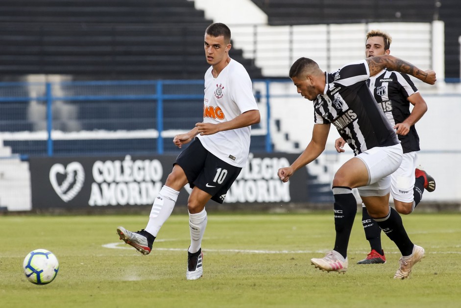 Rodrigo Figueiredo no time do Sub-23 do Corinthians durante jogo contra o Cear
