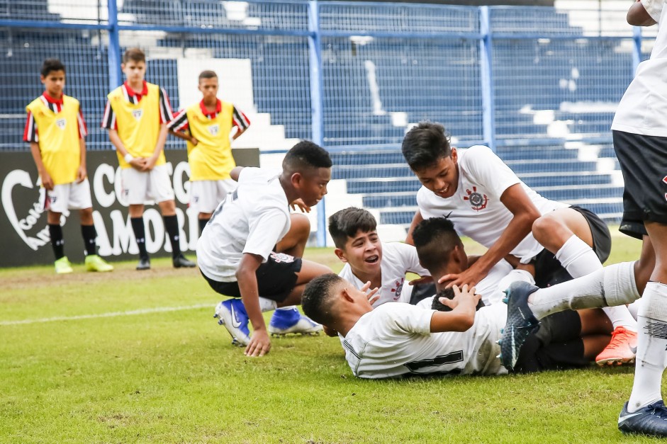 Corinthians enfrenta o São Paulo pelo Paulistão Sub-13