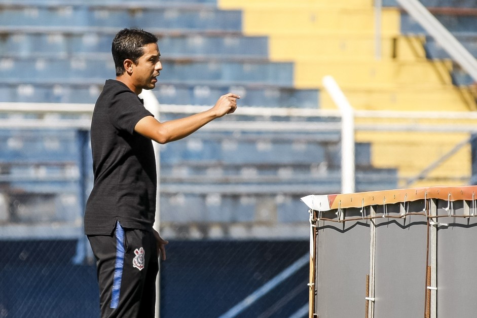 Gustavo Almeida durante empate contra o So Caetano, pelo Paulista Sub-17