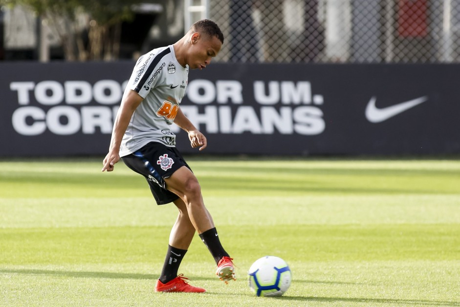 Janderson no participou do treino nesta sexta e foi cedido ao Sub-20 para encarar o Flamengo