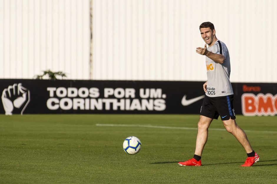 Mauro Boselli no treinamento desta quarta-feira no CT