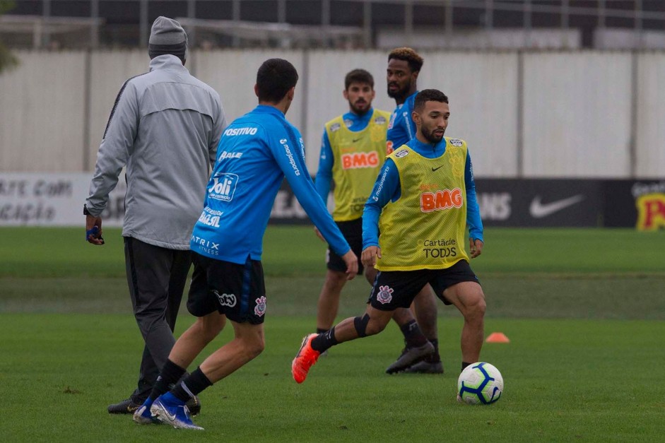 Clayson durante treino que prepara a equipe do Corinthians para amistoso contra o Londrina