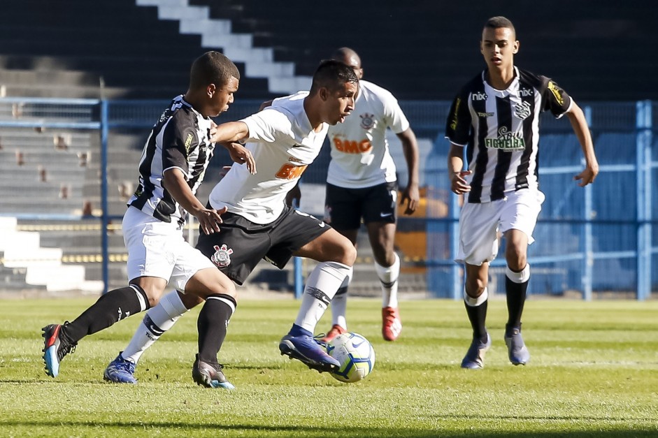 Por 3 a 2, Corinthians venceu o Figueirense pelo Brasileiro de Aspirantes