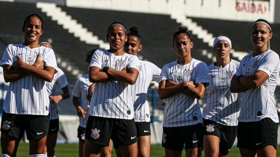 Corinthians aplicou goleada de 9 a 0 neste domingo sobre o São Francisco