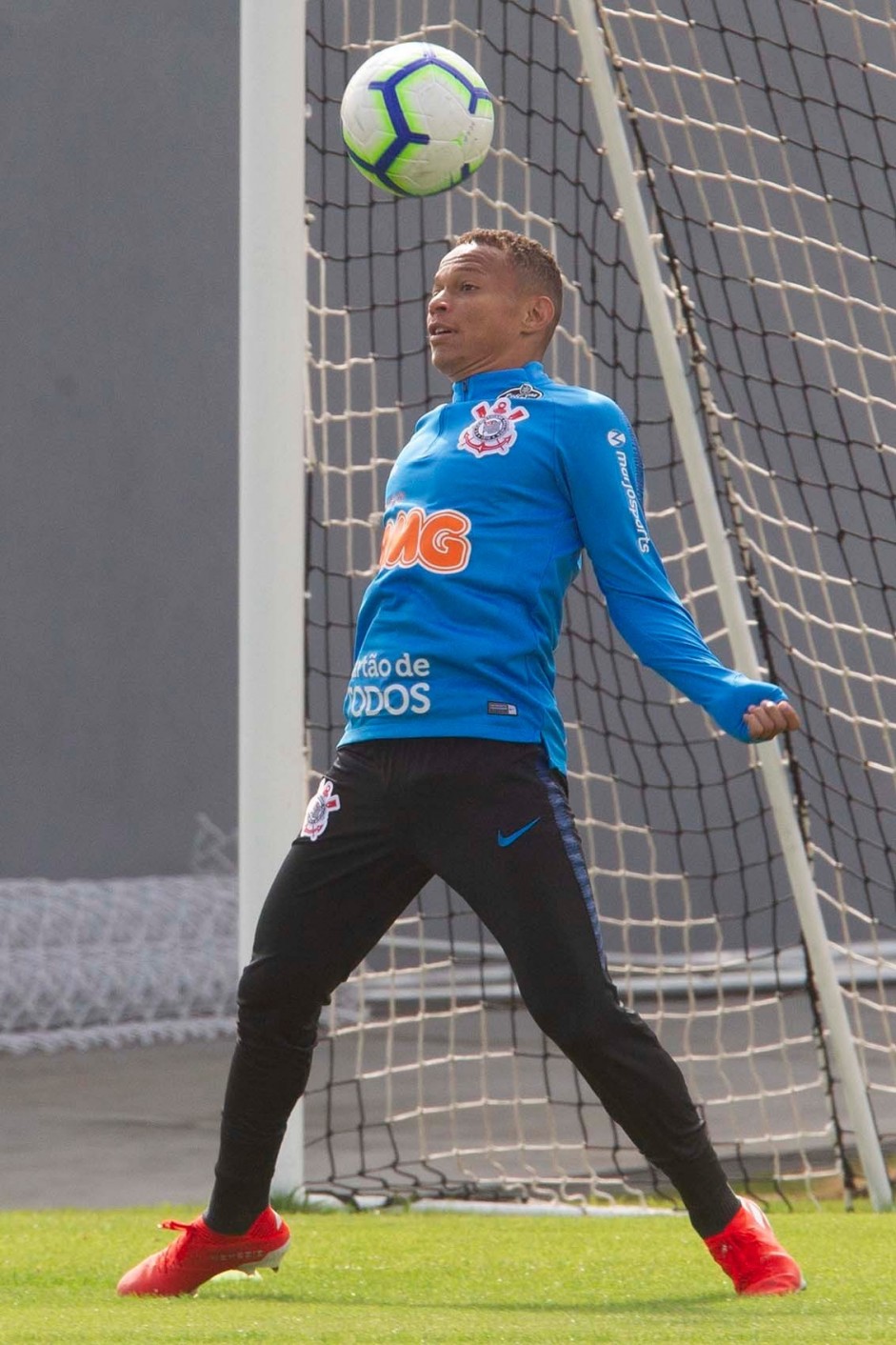 Janderson no treino desta quarta-feira, no CT Joaquim Grava