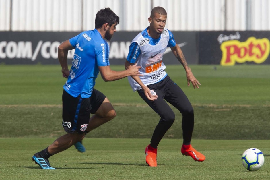 Bruno e João Victor no último treino antes do jogo contra o Flamengo, pelo Brasileirão