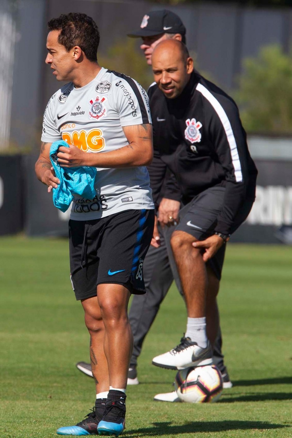 Jadson treina após empatar em 1 a 1, contra o Flamengo, pelo Brasileirão