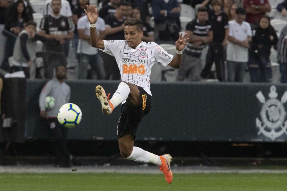 Jovem Pedrinho durante jogo contra o Flamengo, na Arena ...