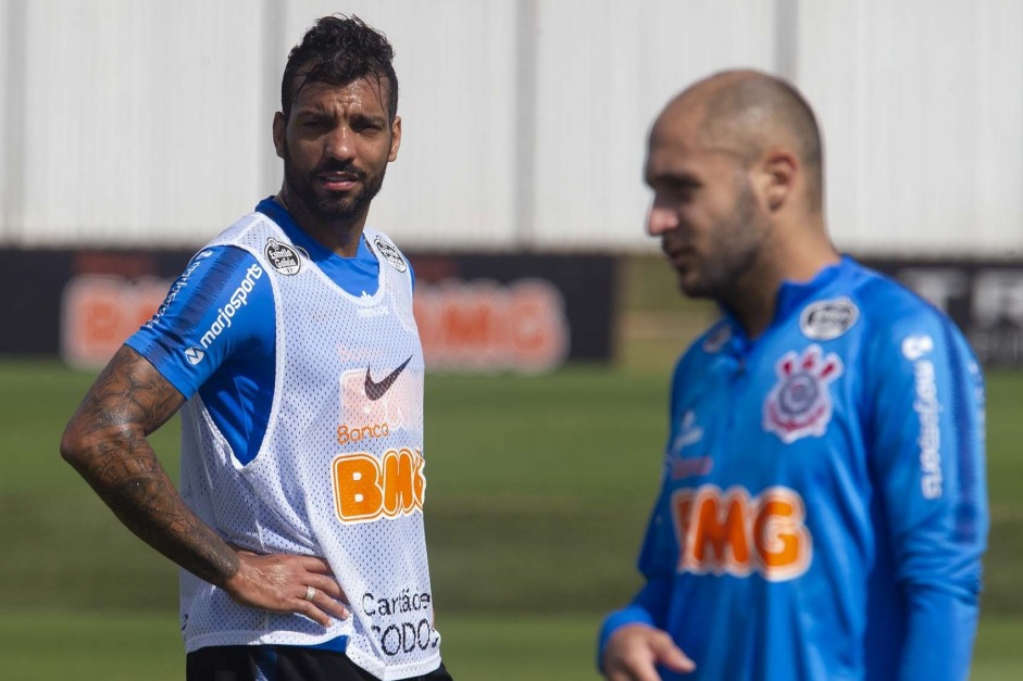 Michel e Régis no último treino antes do jogo contra o Flamengo, pelo Brasileirão