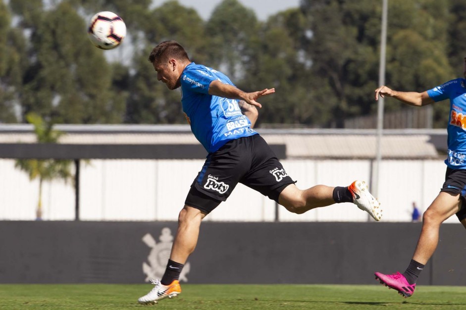 Ramiro no treino desta terça-feira no CT Joaquim Grava