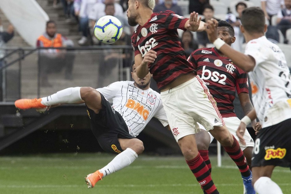 Sornoza durante jogo contra o Flamengo, na Arena Corinthians, pelo Brasileirão