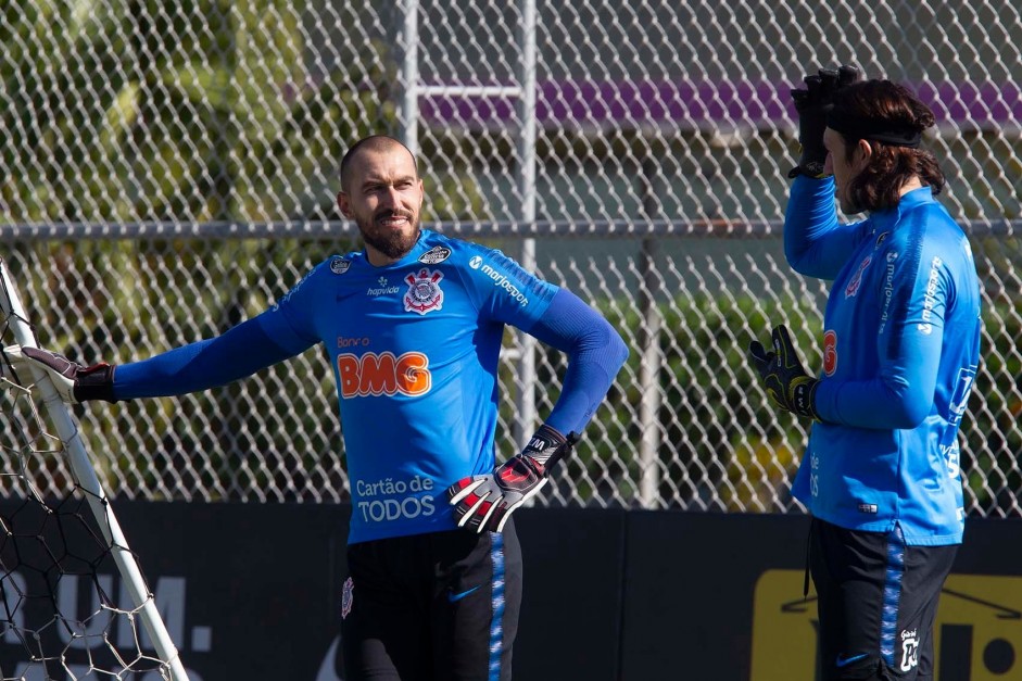 Walter e Cássio treinam após empatar em 1 a 1, contra o Flamengo, pelo Brasileirão