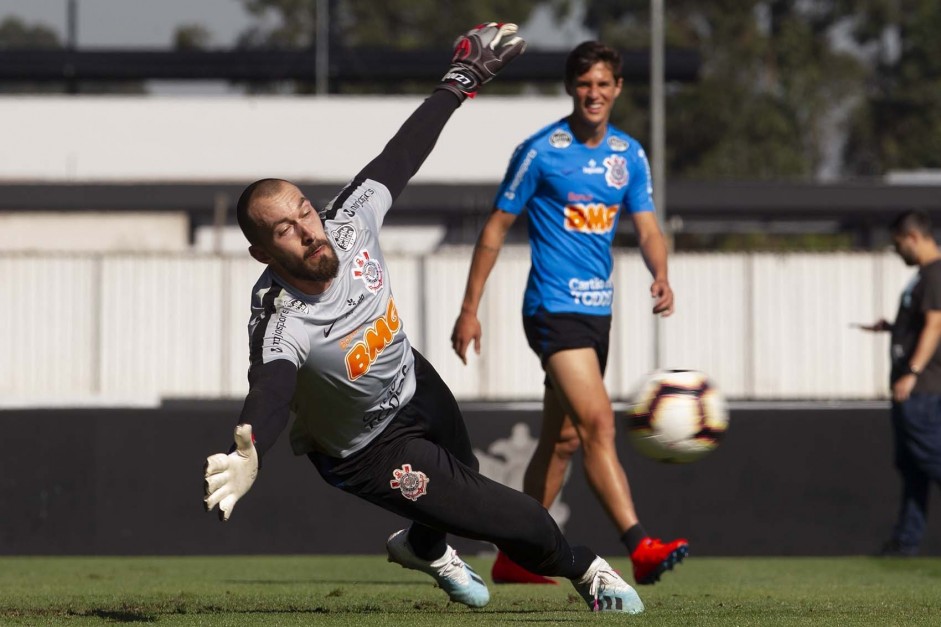 Walter no treino desta terça-feira no CT Joaquim Grava