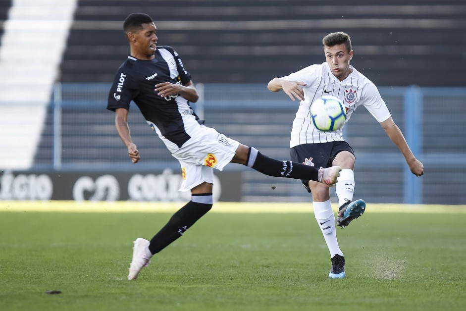 Piton durante jogo contra a Ponte Preta, pelo Brasileiro Sub-20