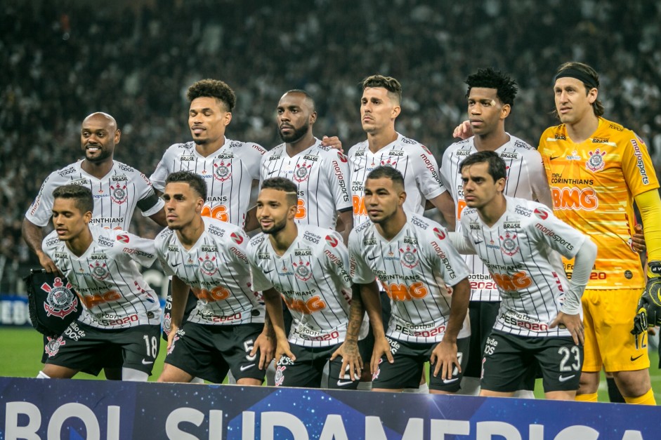 Foto oficial no jogo contra o Montevideo Wanderers, pela Copa Sul-Americana, na Arena Corinthians