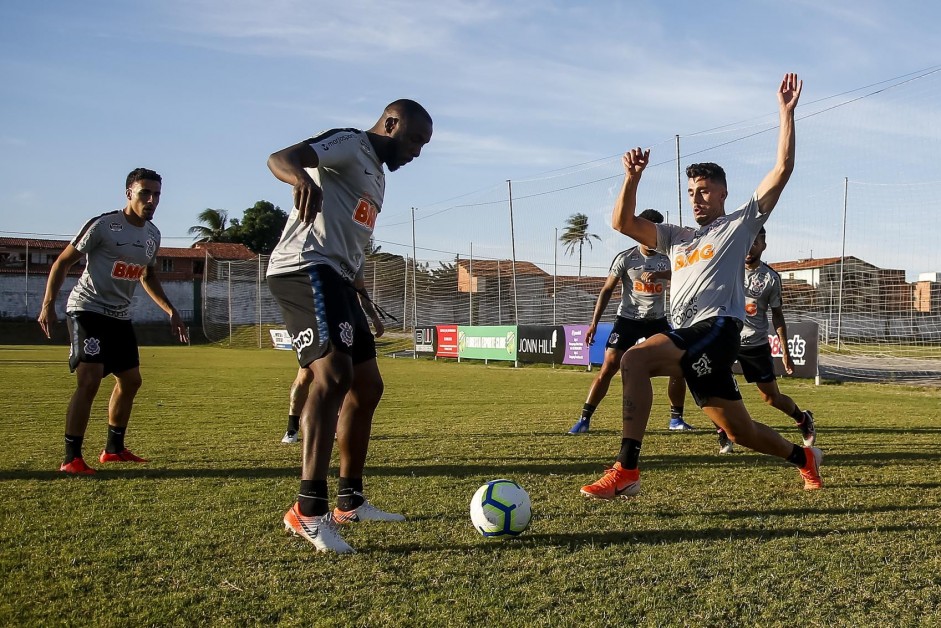Gabriel, Manoel e companheiros já treinam em Fortaleza para duelo pelo Brasileirão, no domingo