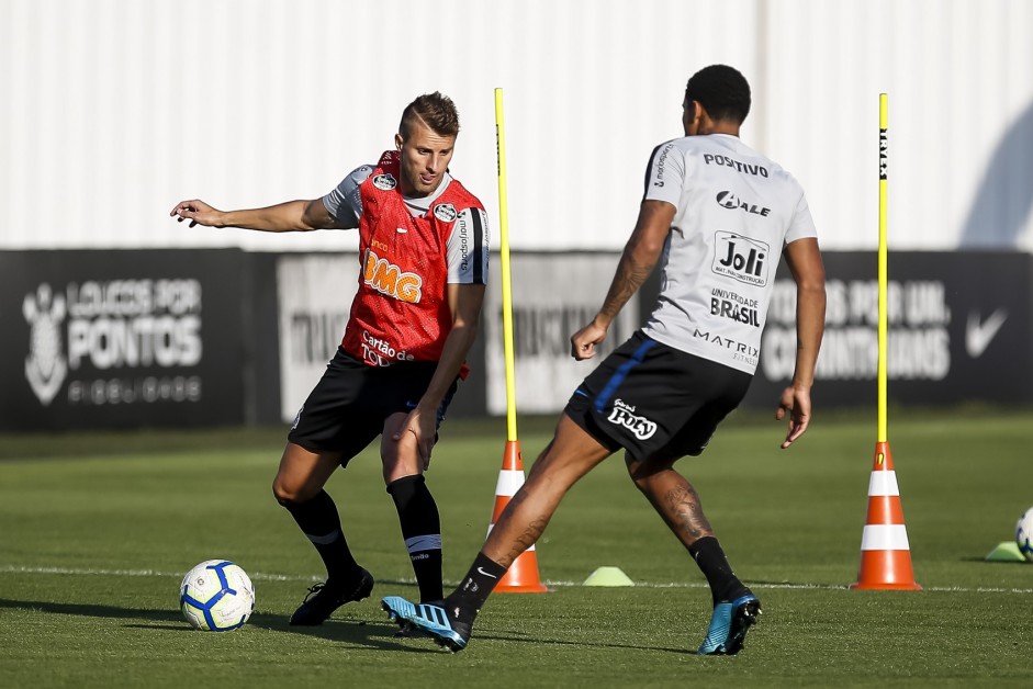 Henrique e Gustavo no treino desta sexta-feira no CT Joaquim Grava