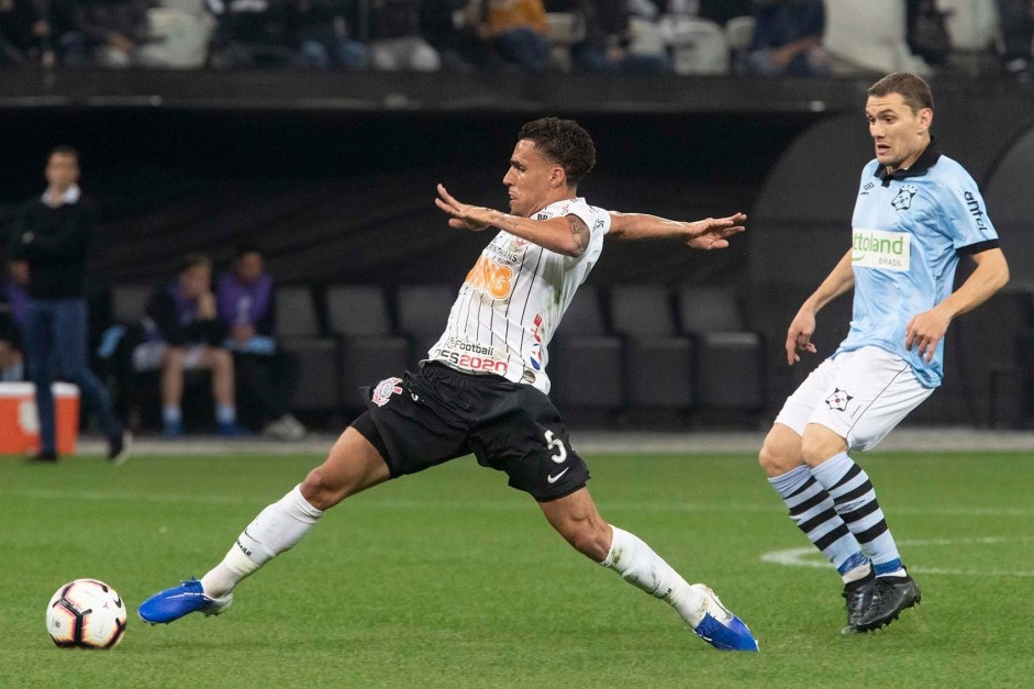 Volante Gabriel no jogo contra o Montevideo Wanderers, pela Copa Sul-Americana, na Arena Corinthians