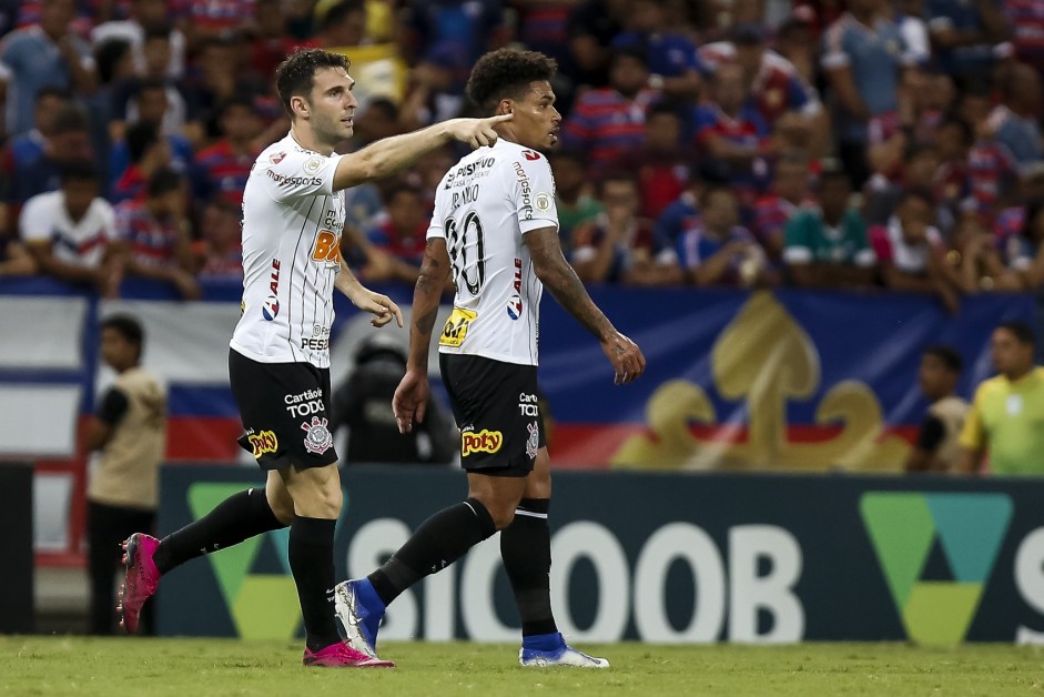 Boselli e Urso no jogo contra o Fortaleza, pelo Campeonato Brasileiro