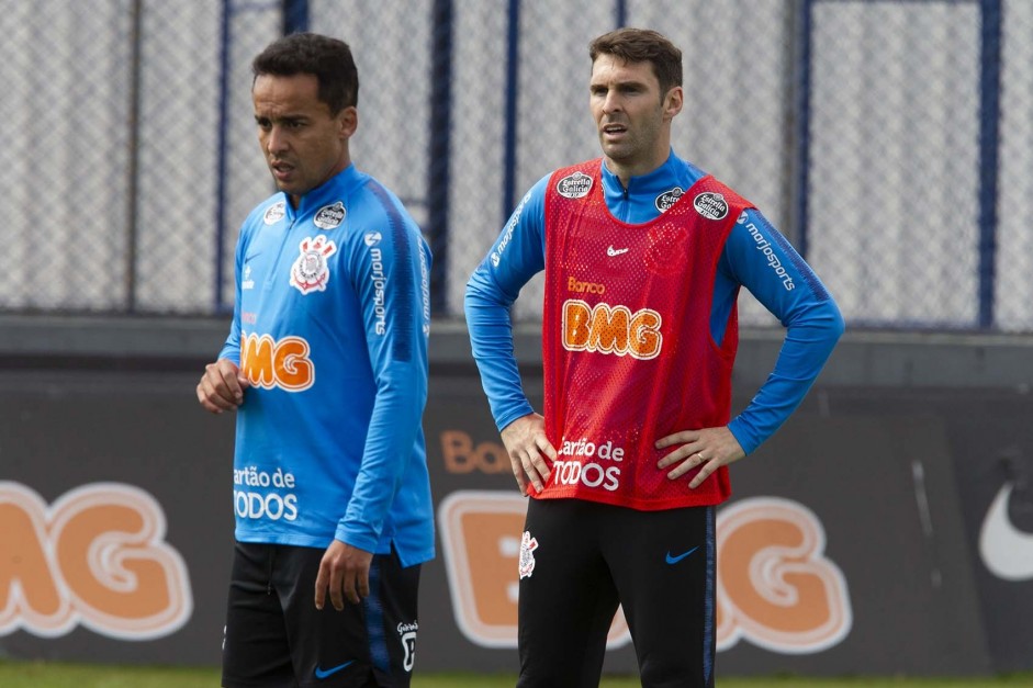 Jadson e Boselli no primeiro treino aps empate com o Palmeiras
