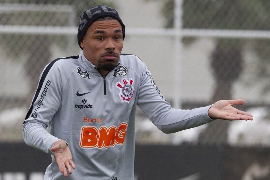 Júnior Urso treinou normalmente nessa segunda após o ocorrido na noite de domingo Júnior Urso treinou normalmente nessa segunda após o ocorrido na noite de domingo