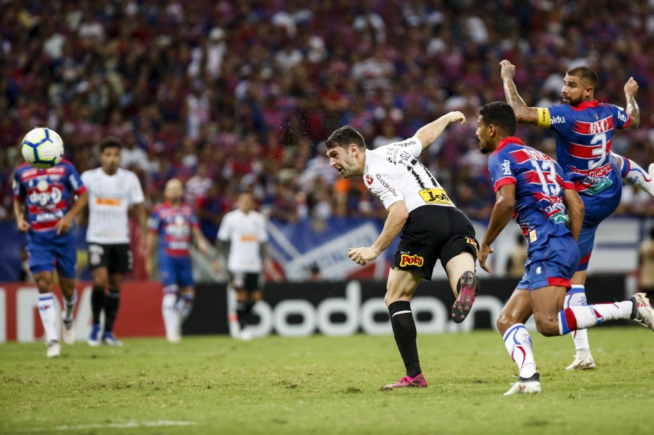 Mauro Boselli no jogo contra o Fortaleza, pelo Campeonato Brasileiro