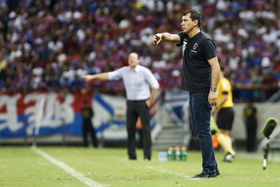 Treinador Fábio Carille no jogo contra o Fortaleza, pelo Campeonato Brasileiro