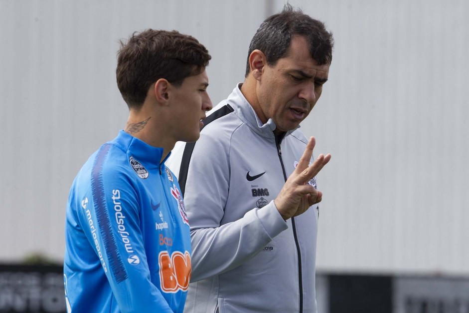 Mateus Vital é um dos nomes à disposição de Carille para o jogo contra o Goiás Mateus Vital é um dos nomes à disposição de Carille para o jogo contra o Goiás
