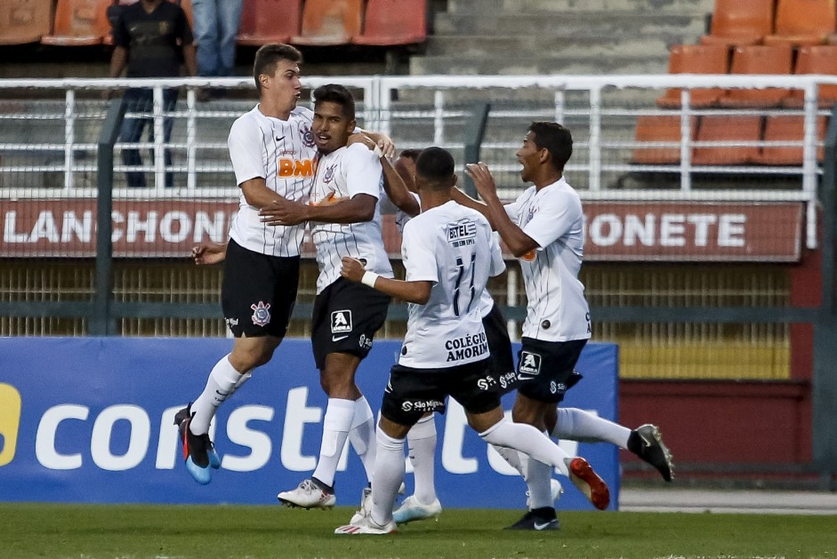 Na última rodada, Corinthians bateu o Vasco no Pacaembu