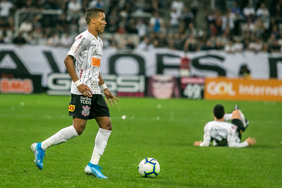 Pedrinho durante jogo contra o Palmeiras, na Arena Corinthians, pelo Brasileiro