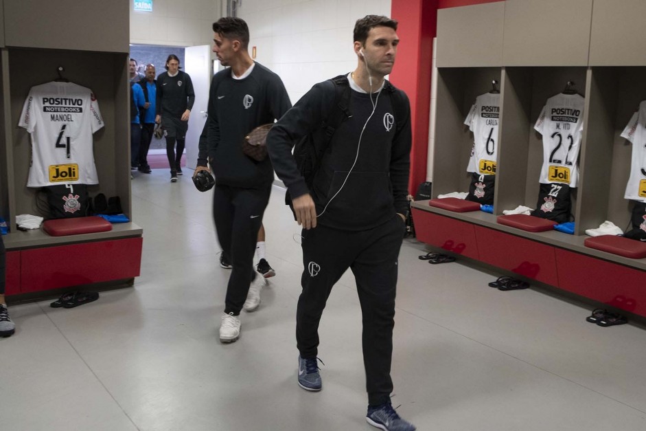 Boselli e Avelar chega ao vestirio do Beira Rio, antes do duelo contra o Internacional