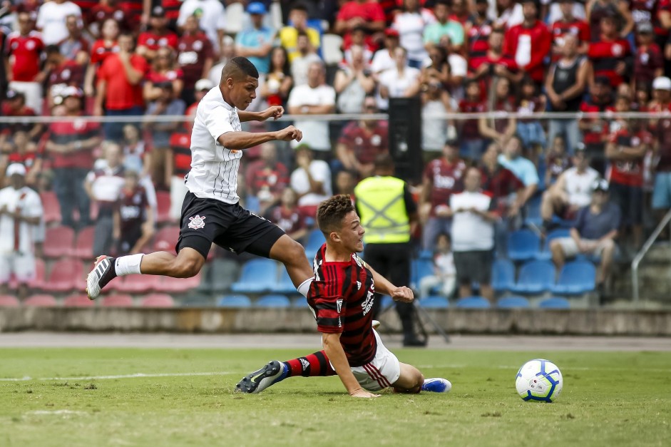 Flamengo vence Corinthians pela final do Brasileiro Sub-17