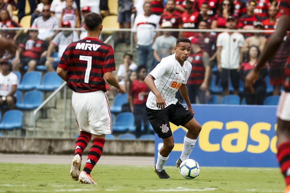 Pelo Brasileiro Sub-17, Corinthians perde para o Flamengo